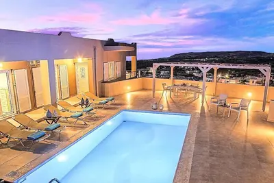 Image de Maison de vacances Kourna pour 1 - 12 personnes avec 4 chambres à coucher - Maison de vacances