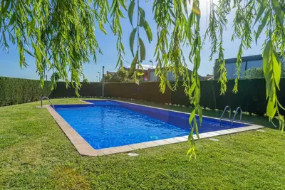 Image de Maison de vacances Albons pour 1 - 6 personnes avec 3 chambres à coucher - Maison mitoyenne