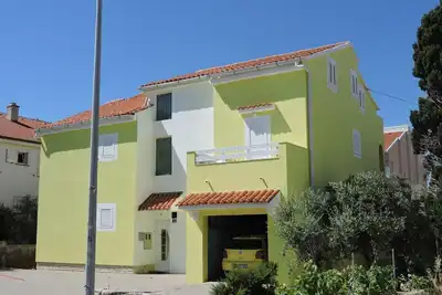 Image de Maison de vacances Novalja pour 1 - 6 personnes avec 2 chambres à coucher - Logement de vacances dan