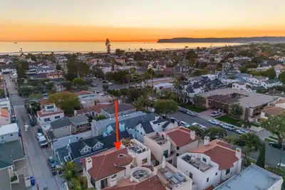 Image de Luxury Beach Townhome!