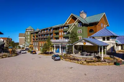 Image de Hh207| Ski-in/Ski-out Condo | Hot Tub| Sleeps 4