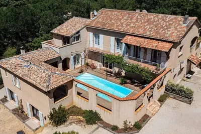 Image de Mas climatisé, piscine chauffée privée - Parc Régional Naturel St Baume