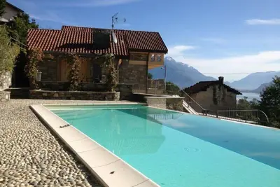 Image de Appartement de vacances Gravedona pour 1 - 4 personnes avec 1 chambre à coucher - Maison mitoyenne