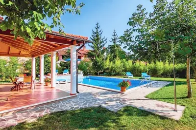 Image de Maison de vacances Zminj pour 1 - 8 personnes avec 4 chambres à coucher - Maison mitoyenne
