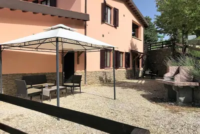Image de Appartement de vacances Apecchio pour 1 - 6 personnes avec 3 chambres à coucher - Maison jumelée