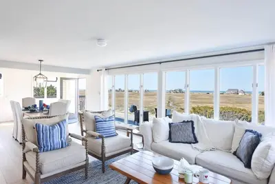 Image de Dreamy Water Views w/ Central Ac