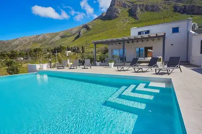 Image de Maison de vacances pour 9 personnes env. 240 qmà Castellammare del Golfo, Sicile (Côte nord de la Sicile)