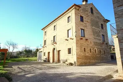 Image de Appartement de vacances Montegiorgio pour 3 personnes avec 1 chambre à coucher - Ferme