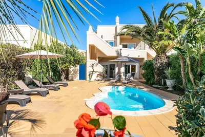 Image de Maison de vacances Carvoeiro pour 1 - 6 personnes avec 3 chambres Ă coucher - Maison de vacances