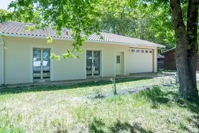 Image de Belle maison de vacances privée avec climatisation, Wifi, Tv, terrasse, animaux admis, parking