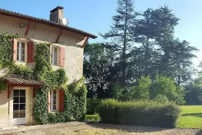 Image de Maison de vacances Montignac de Lauzun pour 7 personnes avec 3 chambres Ă coucher - Maison de vacanc
