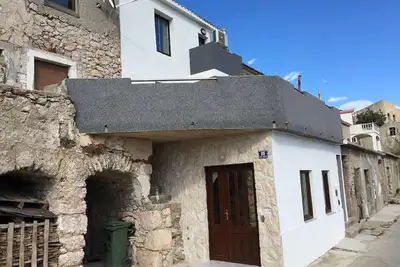 Image de Maison de vacances Metajna pour 1 - 8 personnes avec 4 chambres à coucher - Maison mitoyenne