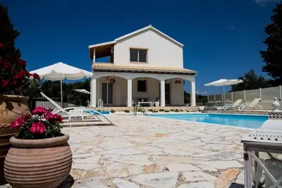 Image de Maison de vacances Acharavi pour 1 - 6 personnes avec 3 chambres Ă coucher - Maison de vacances