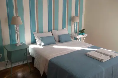 Image de Appartement de vacances pour 13 personnes  + 1 enfant env. 170 qmà Lisbonne, Região de Lisboa (Côte de Lisbonne)