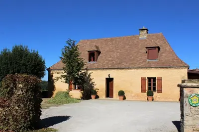 Image de Charmante maison périgourdine avec jardin, cheminée et proche de Sarlat
