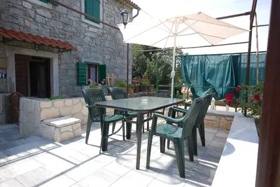 Image de Maison de vacances Nenadici pour 1 - 4 personnes avec 2 chambres à coucher - Maison de vacances