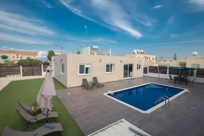 Image de Maison de vacances Protaras pour 1 - 6 personnes avec 3 chambres à coucher - Maison de vacances
