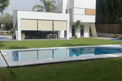 Image de Modern villa in the Golf of Seville