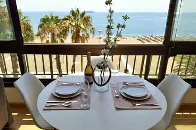 Image de Entire apartment. Hosted by Adrián
