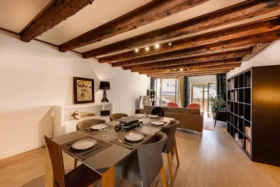 Image de Le Balcon du Château - Appartement 75m2 en plein cœur de la Vielle Ville