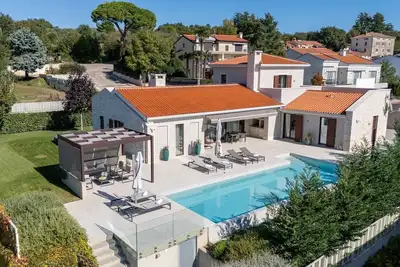 Image de Modern Villa Efa with a swimming pool