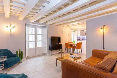 Image de Beautiful apartment with balcony in city center. Plaza España Ii