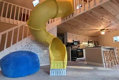 Image de Unique mountain getaway! Hot tub, game room, year round community pool!