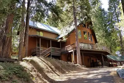 Image de PinecrestAreaRentals #5 Gorgeous Mountain Cabin, Great view!