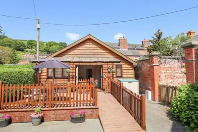 Image de Varley Villa, pet friendly, character holiday cottage in Newtown