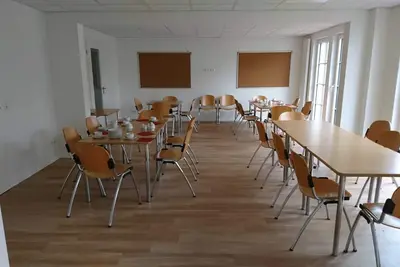 Image de Painting group room - guest house & beach hall