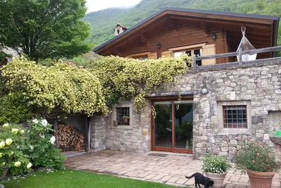 Image de Woodden chalet panoramico