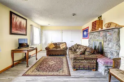 Image de Cody Apartment w/ Panoramic Mountain Vistas!