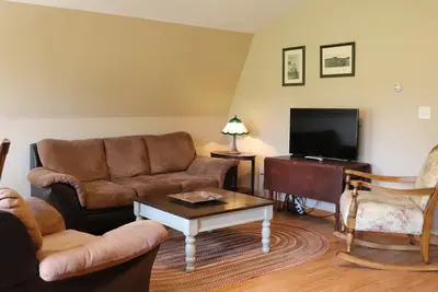 Image de Breezy Acres Farm Apt 2 Game room, large yard, fire pit, private entrance