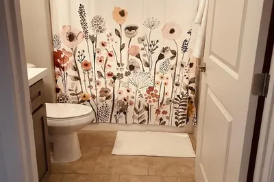 Image de \"Brand New\" 2 bedroom, 1 bath duplex/home