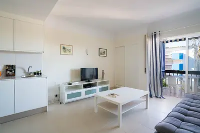 Image de Appartement pour 4 récemment inauguré dans une copropriété privée avec piscine