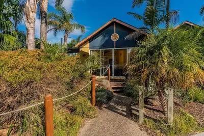 Beachy Haven at Sails close to the Beach