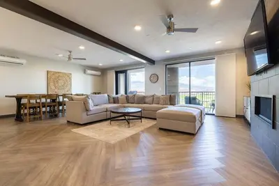 Image de Sunset Serenity & Resort Perks at Elevated Vista