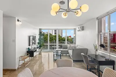 Image de Chic 2br Haven In The Heart Of Financial District