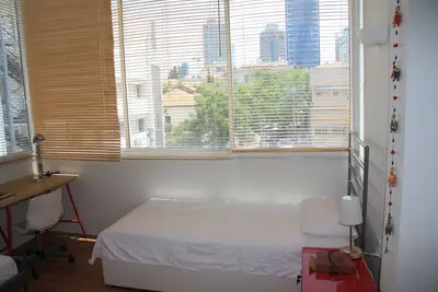 Classic 2Bed/2bath Neve Tzedek with Balcony