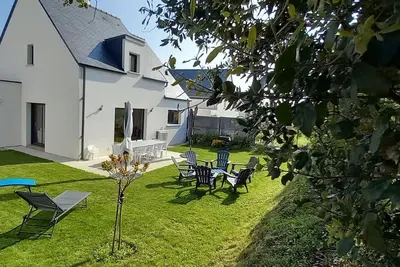 Image de A 10 mn de la plage du Roaliguen à pied - 4 chambres - 9 couchages