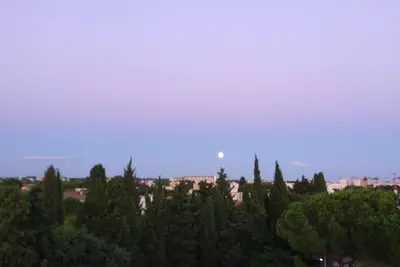 Image de Aiguelongue, la tête dans les étoiles