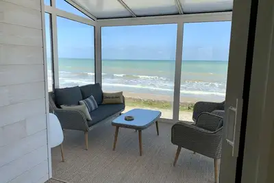 Image de \"Havre Des Isles\" à Quinéville\nMaison Spacieuse Front de mer