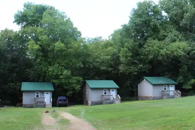 Image de Cedar River Ranch Studio Cabin # 10 near beautiful Cedar River.
