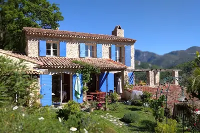 Image de Villa De Charme, A 15 km de NiCE Moyenne Montagne Avec Vue Et Piscine
