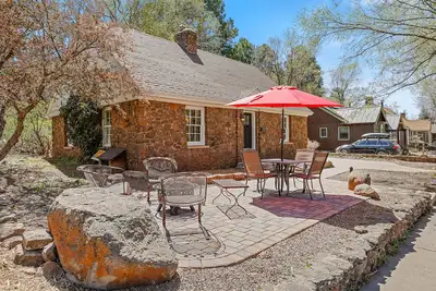 Image de Charming Renovated Cottage, 1/2 Mile From the Heart of Downtown Flagstaff