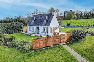 Image de Superbe maison à Pleuven avec WiFi