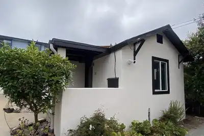 Image de Newly Remodeled Monterey Bay Oceanside Cottage