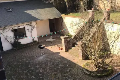 Image de Large family house with heated swimming pool