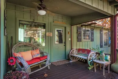 Image de Owl’s Perch-lakefront, paddle boards, pool table