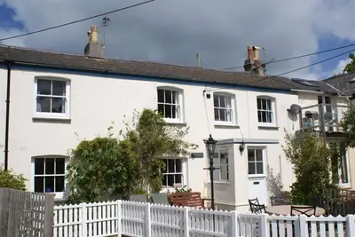 Westover, St. Mawes -  a cottage that sleeps 6 guests  in 3 bedrooms